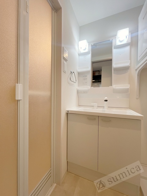 洗面設備　洗面脱衣所付き！独立洗面台が便利です♪♪