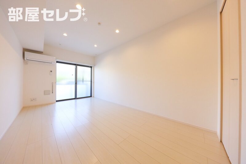 居室・リビング　※１０２号室写真