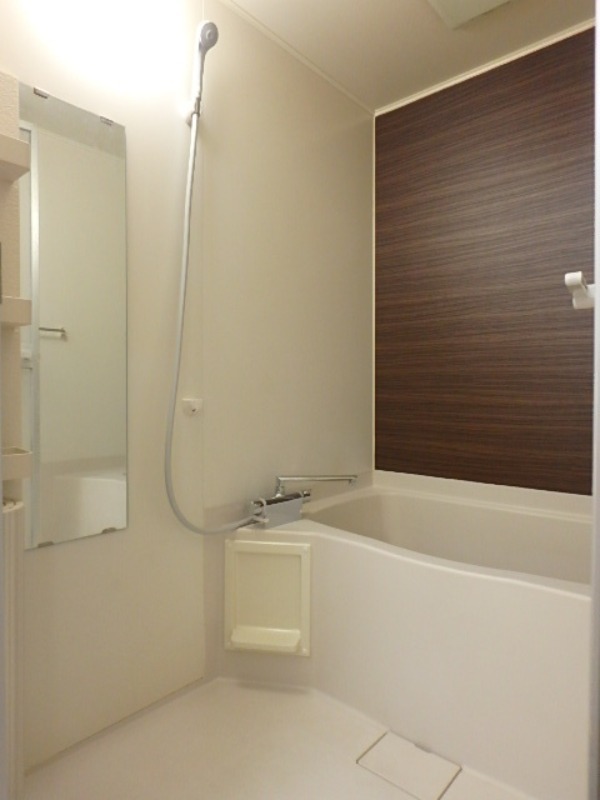 バス・シャワールーム　図面と現状に相違がある場合には現状を優先