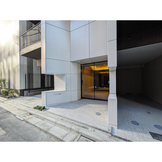 エントランス　エントランス