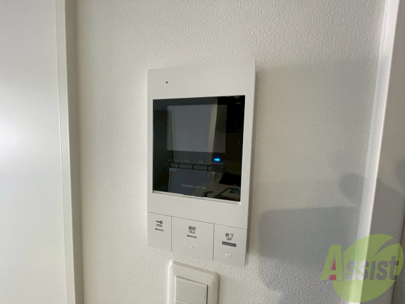 セキュリティ　モニタ付インターホンでセキュリティ面も安心です。