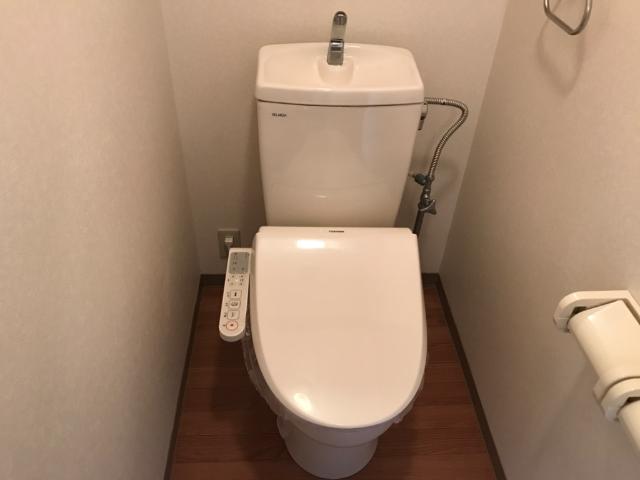 トイレ　トイレ