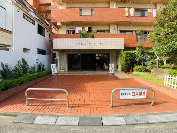 エントランス　毎日通るエントランスはこのようになっています