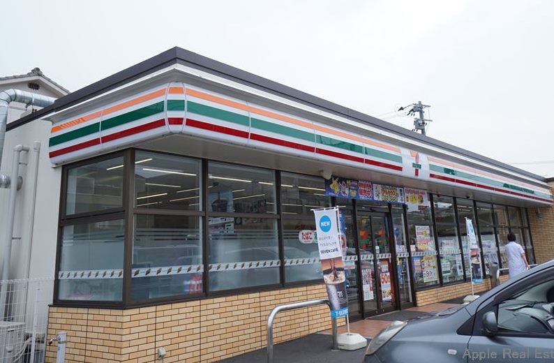 コンビニ　【セブンイレブン若松桜町店】（コンビニ）まで166m