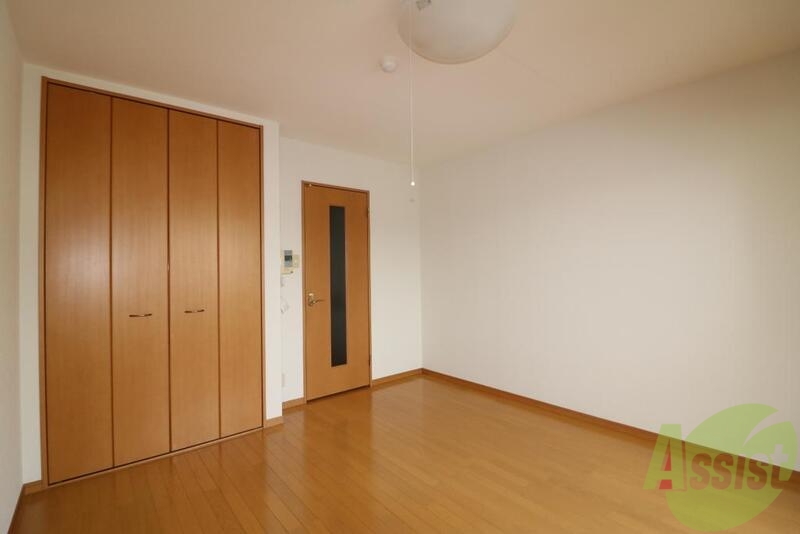 居室・リビング　ピッカピカのフローリングです。