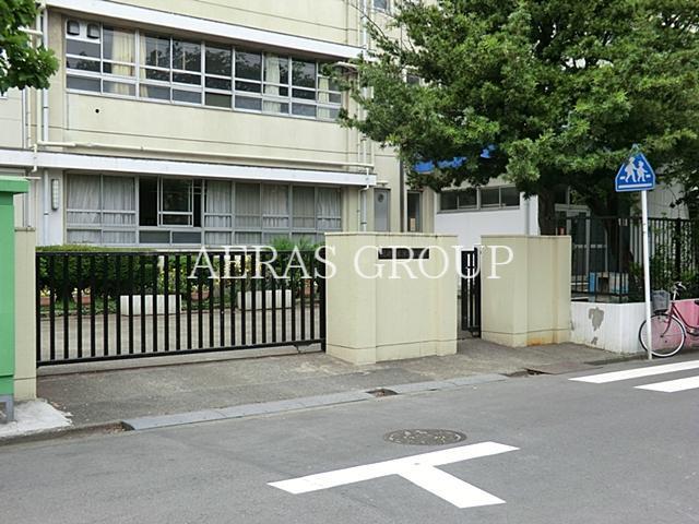 中学校　川崎市立渡田中学校（中学校）まで448m