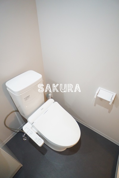 トイレ　嬉しい温水洗浄便座♪