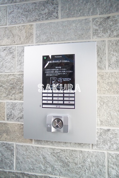 セキュリティ　女性の方でも安心のモニター付きオートロック♪