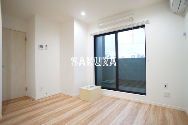 居室・リビング　開放感のあるゆったりとしたお部屋です♪