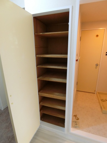 収納　廊下収納