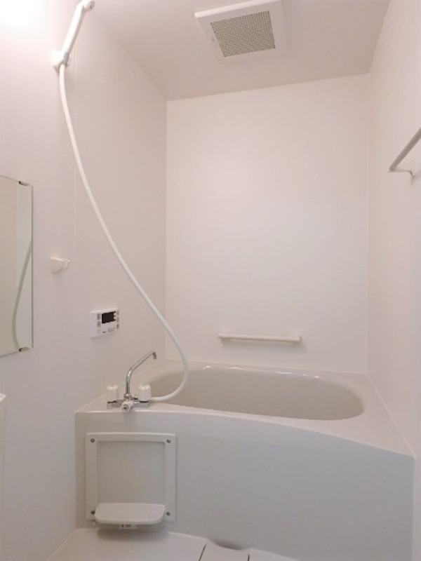 バス・シャワールーム　図面と現状に相違がある場合には現状を優先