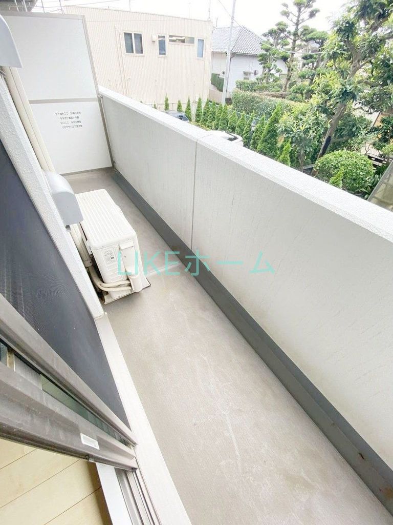 バルコニー　バルコニー