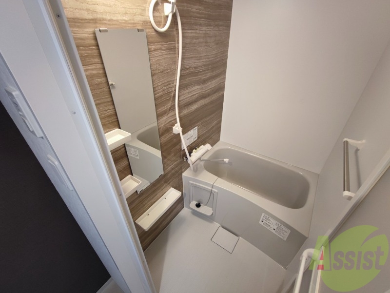 バス・シャワールーム　お風呂になります。一日の疲れを癒してくださいね。