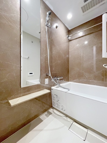 バス・シャワールーム