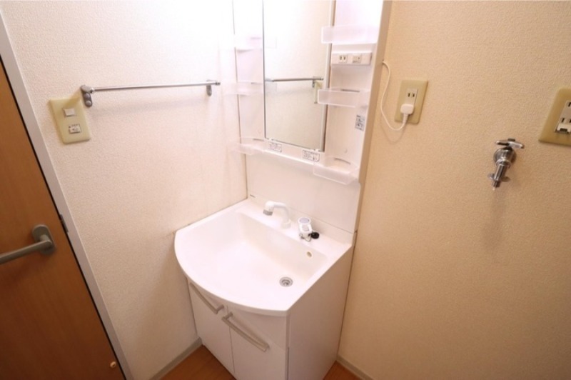 洗面設備　図面と現状に相違がある場合には現状を優先