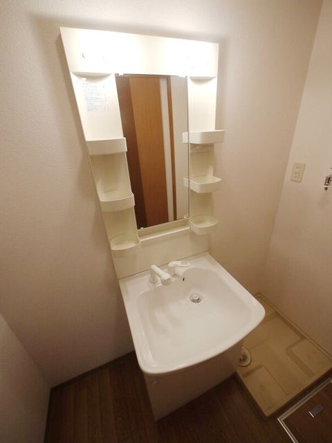 洗面設備　★独立洗面台の様子★