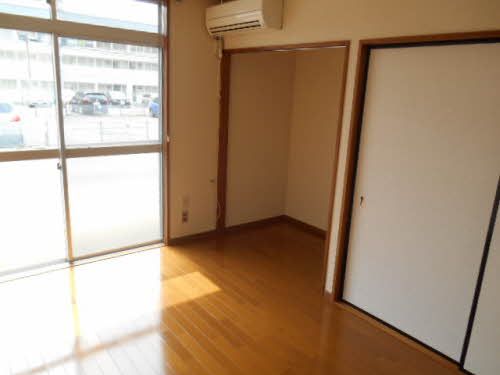 居室・リビング　洋室