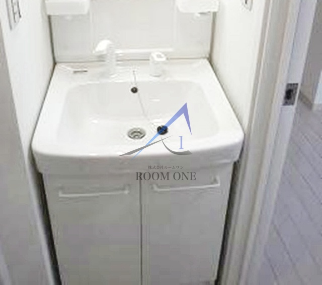 洗面設備　洗面台です。