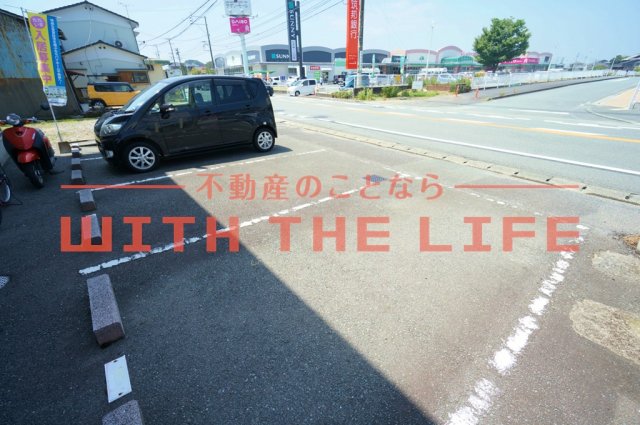 駐車場　駐車スペースもあります