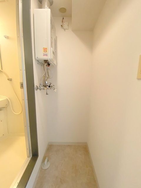 洗面設備　※写真は別号室です。