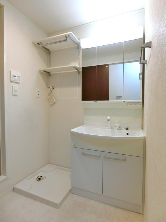 洗面設備　※別号室の写真を転用しています