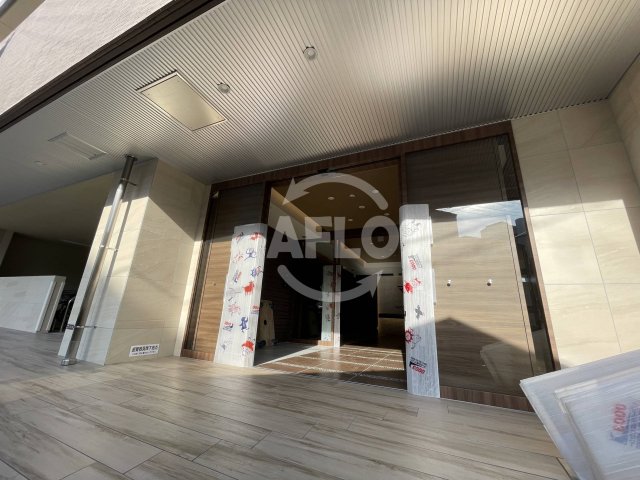 エントランス　セオリー大阪ルチア　エントランス