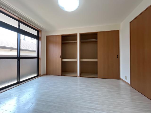 収納　洋室2収納