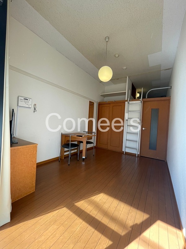 居室・リビング　リビング