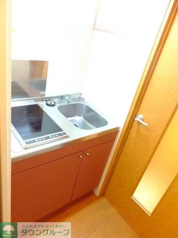 キッチン　あったまり早い電気調理器2口