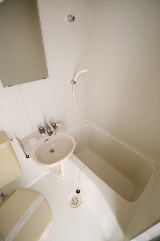 バス・シャワールーム　※他部屋写真使用