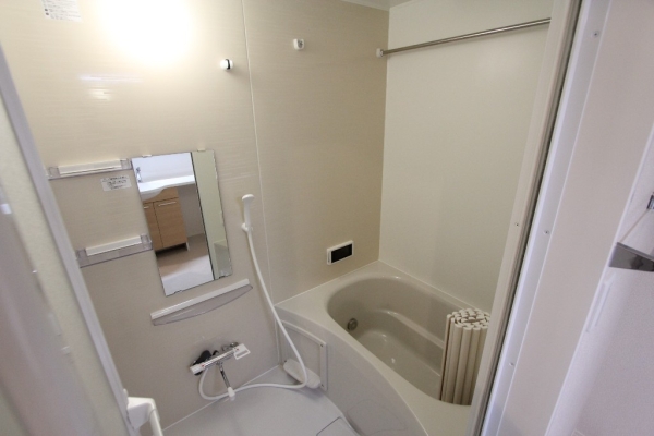 バス・シャワールーム　一日の疲れを癒してください