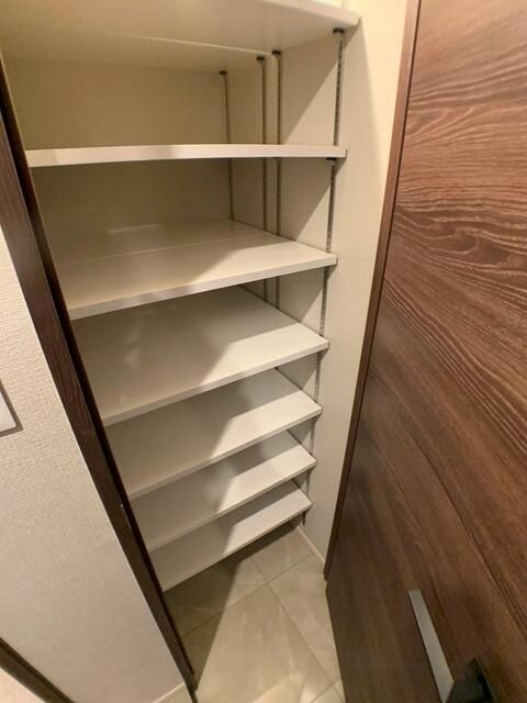 玄関　同タイプ部屋　参考写真です