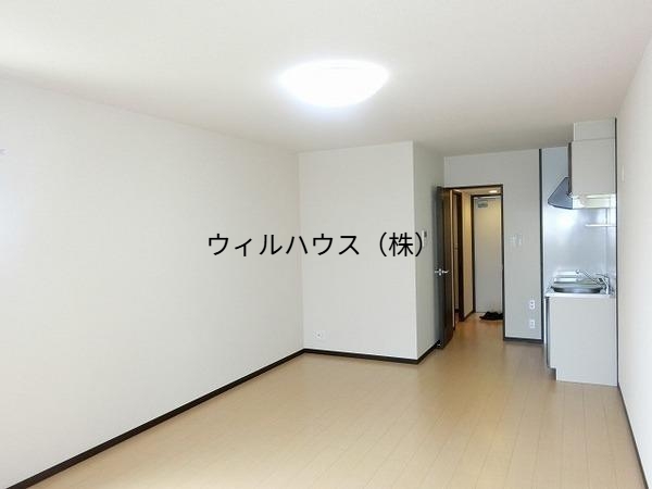 居室・リビング　広々していてゆったりできます！