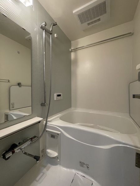 バス・シャワールーム　バス