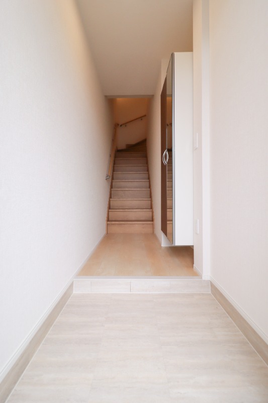 玄関　図面と現状に相違がある場合には現状を優先