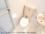 トイレ　トイレもきれいです
