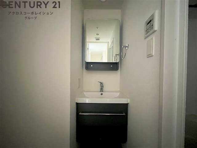 洗面設備　洗面所内に洗濯機置き場あり☆