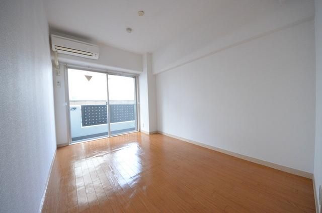 居室・リビング　☆広々とした洋室☆