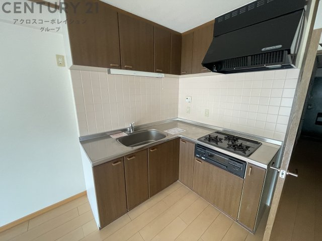 キッチン　おしゃれなL字型キッチン！