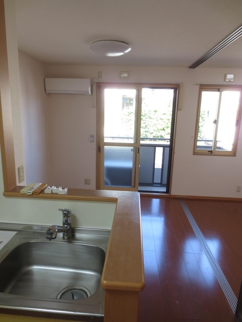 居室・リビング　１０２　リビングルーム