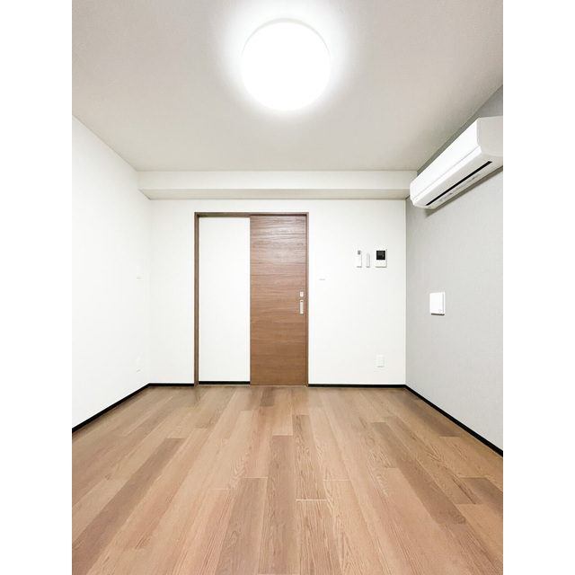 その他部屋・スペース　明るい色調の室内です