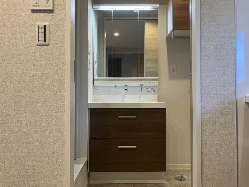 洗面設備　同仕様