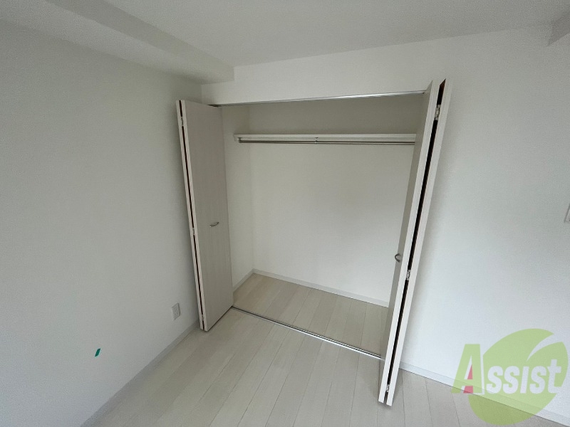 収納　寝室の収納です。部屋がすっきり片付きます。