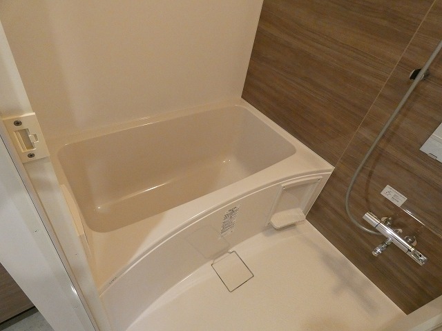 バス・シャワールーム　バス※別部屋参考写真