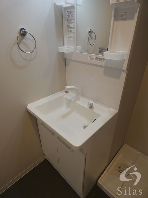 洗面設備　同仕様