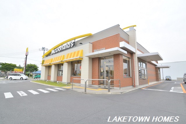 その他　マクドナルド 688m