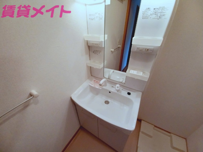 洗面設備　反転タイプ参考写真