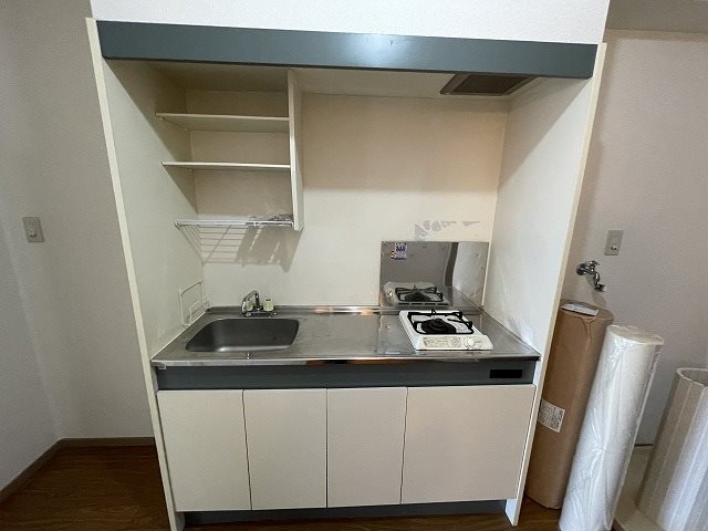 キッチン　同マンション別部屋