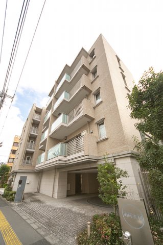 建物外観　落ち着いた雰囲気の外観です