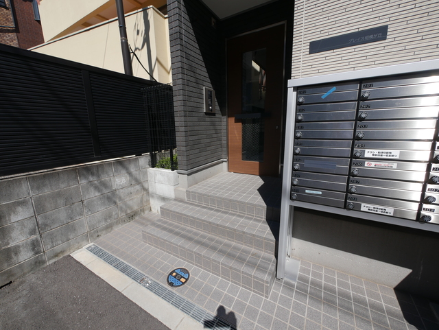 エントランス　★綺麗なエントランスですね★